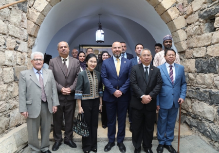 زيارة الوفود المشاركة في معرض التراث الوطني للجاليات العربية والأجنبية 